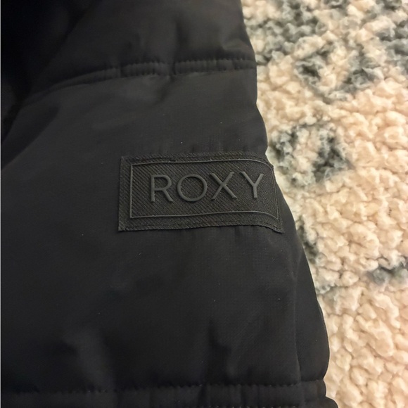 ROXY NWT || Black Hooded Puffer Jacket - Picture 6 of 9